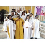 White and Gold Choir Robes – Rental